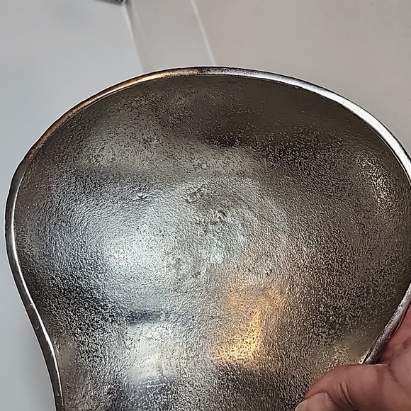 Pewter/Metal Pear Shape platter. - Picture 6 of 9